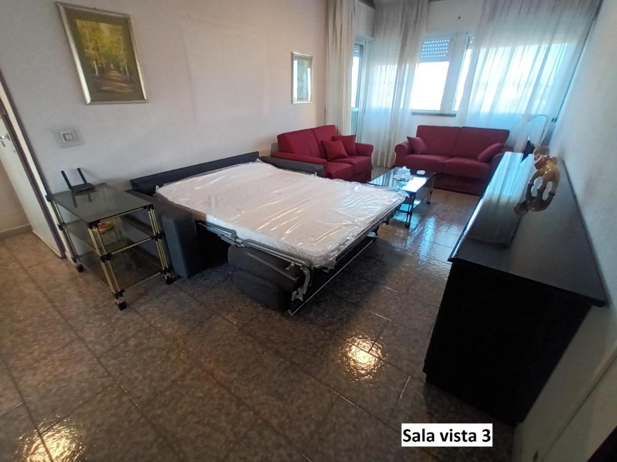 Alinda Bonacci Brunamonti Apartment